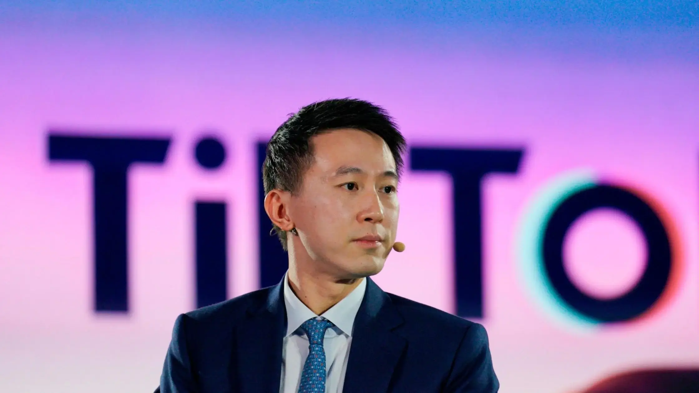 tiktok-ceo-shou-chew-reflects-on-the-platform's-future-what-sets-its-algorithm-apart